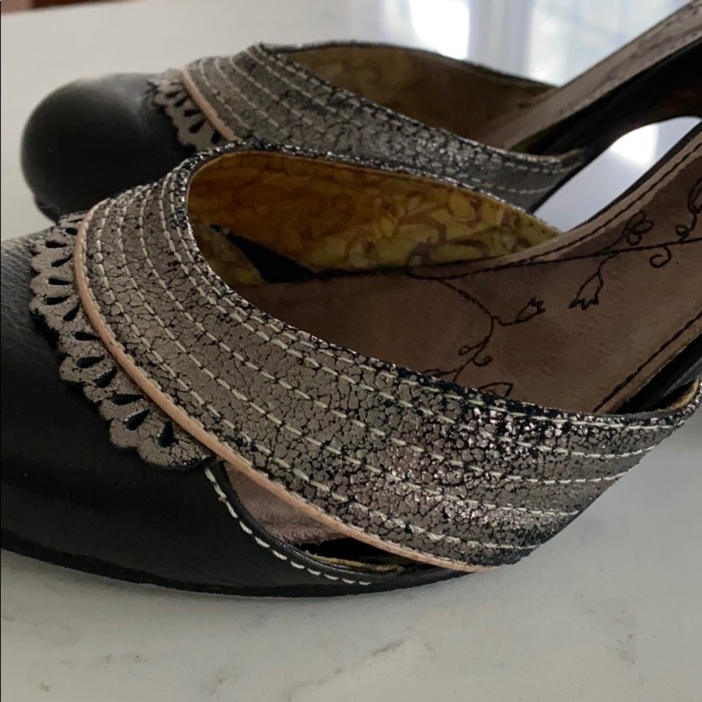 Bobbi Blu black leather heels with ankle straps - Picture 4 of 7